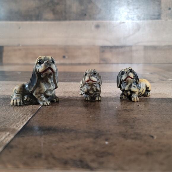 Vintage 1986 ENESCO Set Of 3 Bassett Hound Dog Small Figurines - Picture 1 of 7